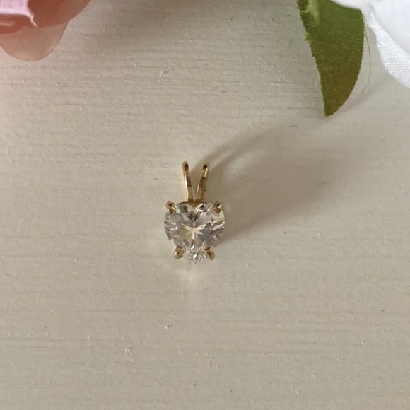 Diamond Nexus Solid 14K Solid Yellow Gold 1.71 carat Heart Pendent - Picture 5 of 11